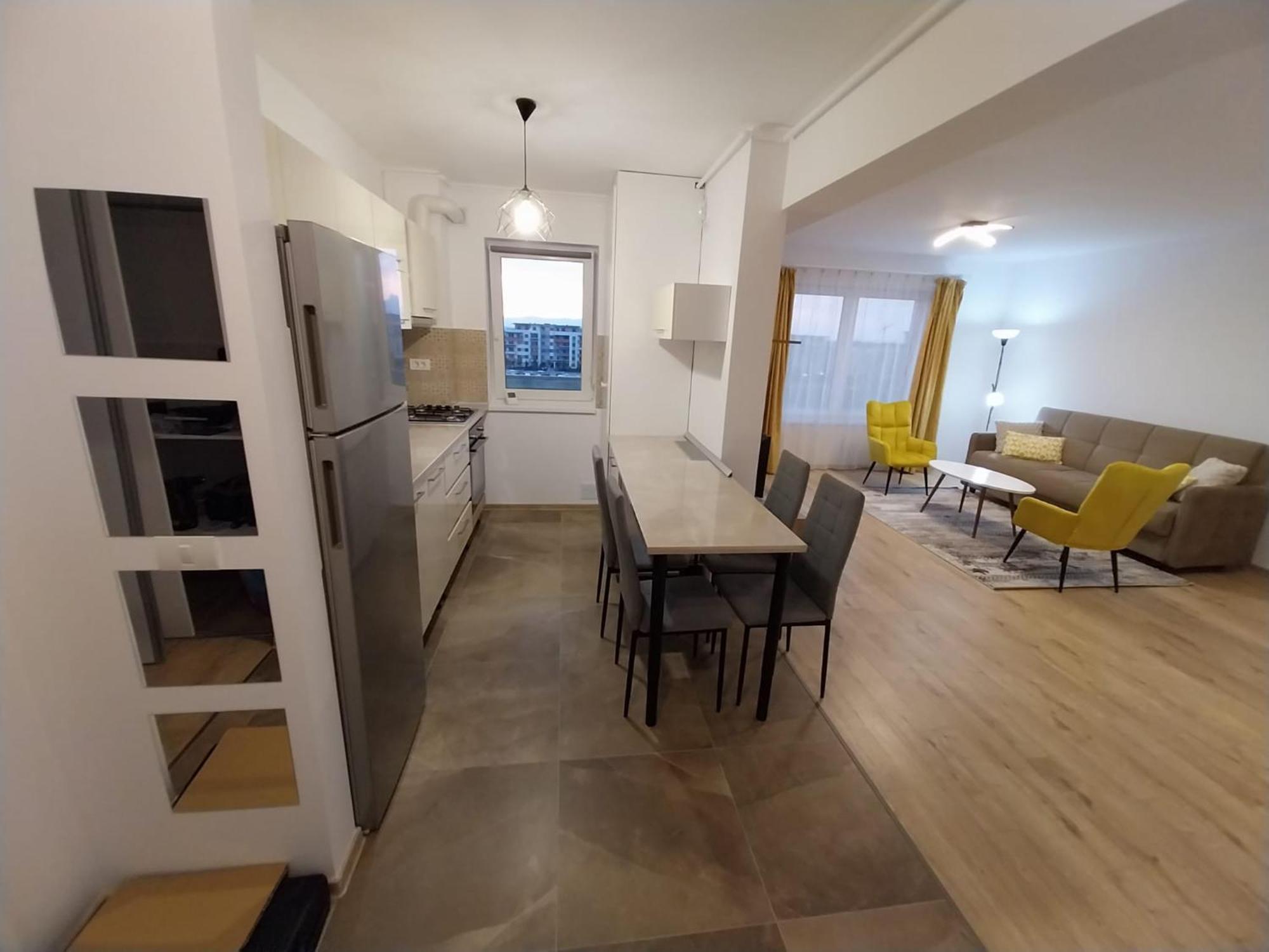 Coresi Mall Apartments, 52 Stefan Baciu, * Brașov