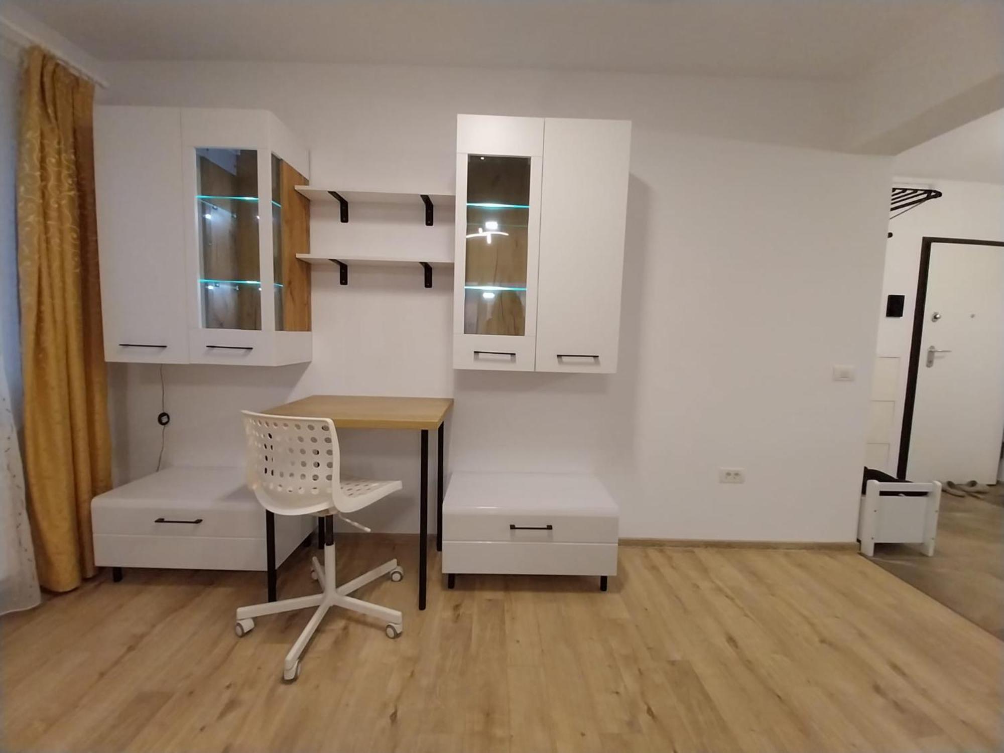 Coresi Mall Apartments, 52 Stefan Baciu,
